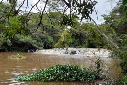 Foto de CACHOEIRA DO ADILSON RIO PINHEIRINHOS